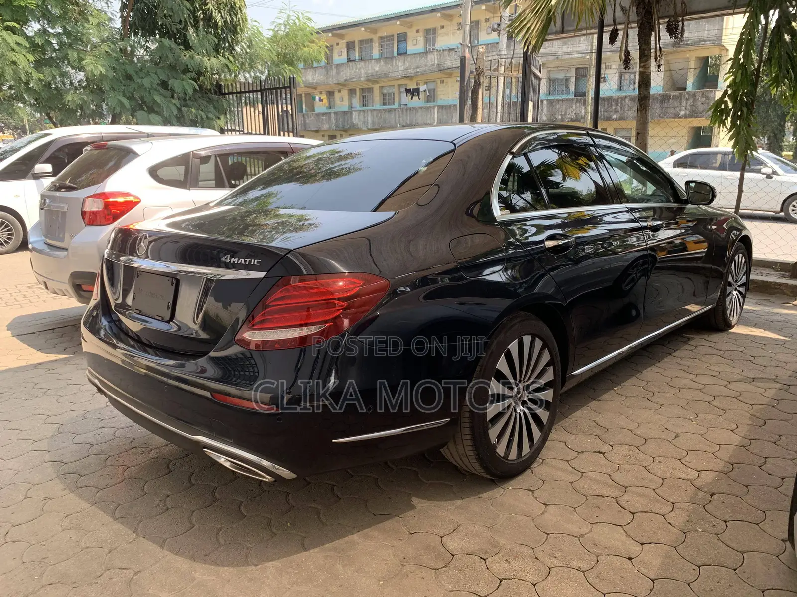 Mercedes-Benz E400 2017 Green