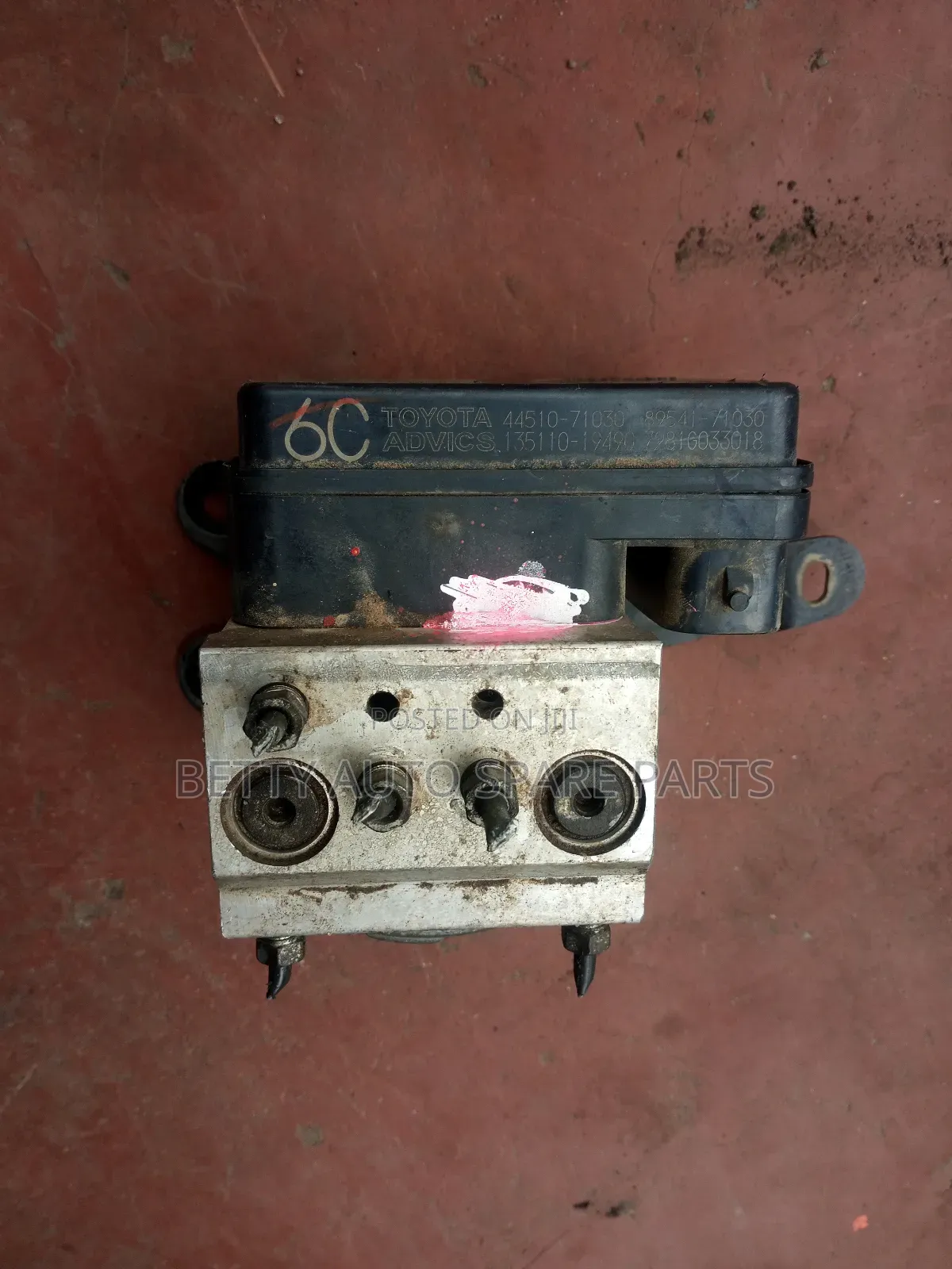 Toyota Vigo 4 Wd Abs Pump 6c