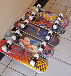 Cartoon Themed Kids Skateboards With Rubber Wheels