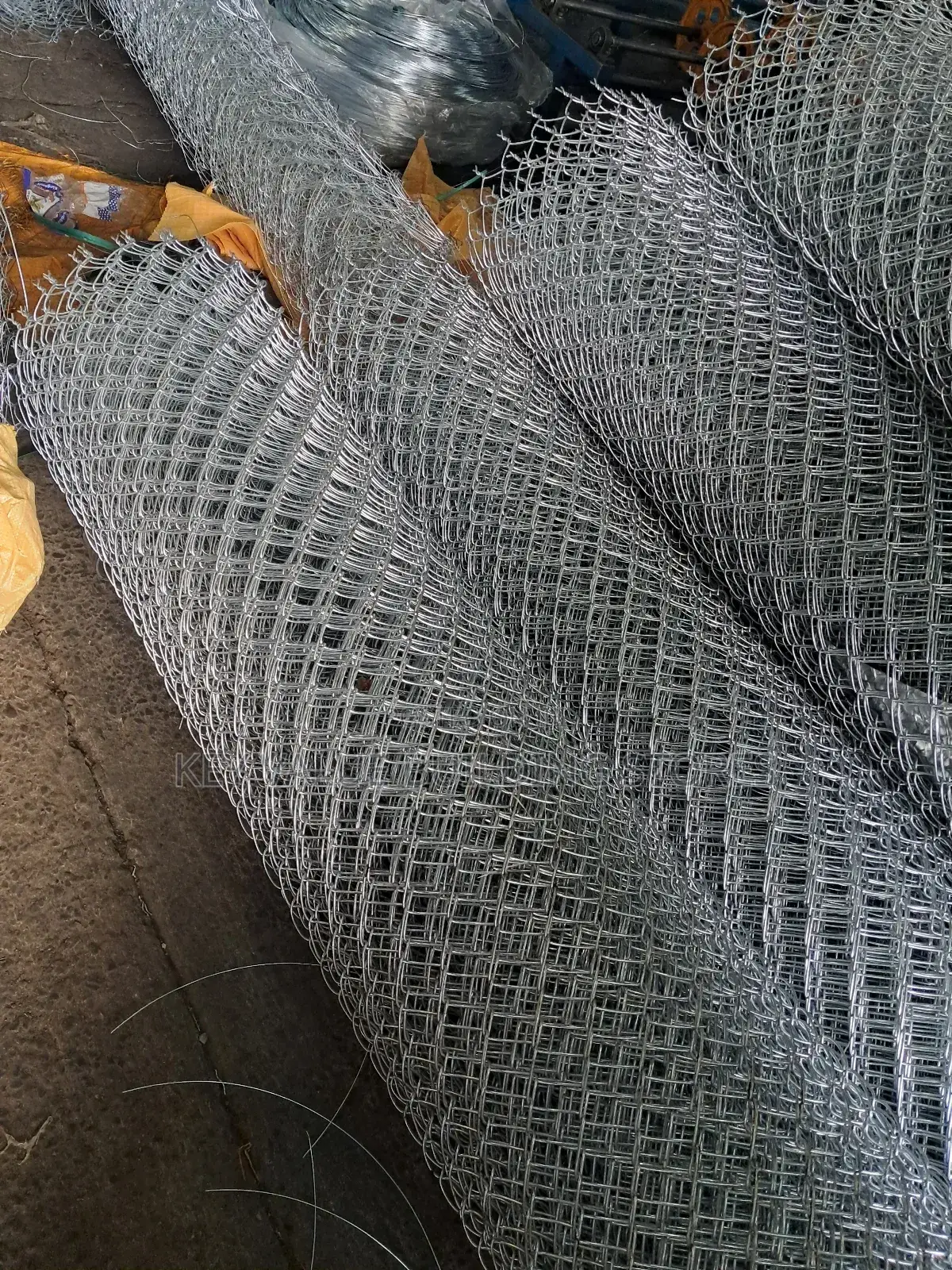 Quality Fencing Mesh-Chainlink 11g 80×80 7ft