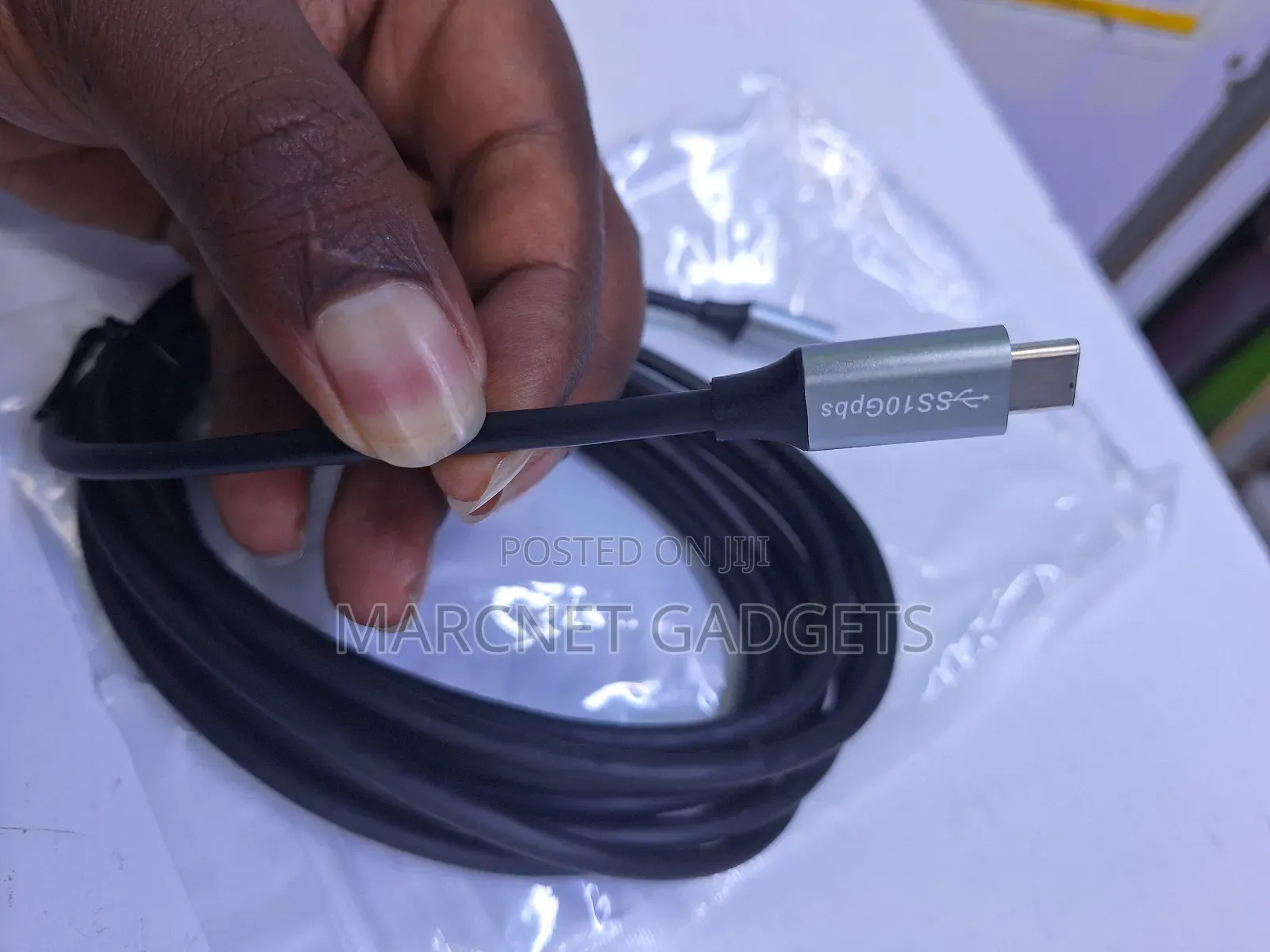 10gbps 100W Pd Picture Type C to Type C Cable Display Ic
