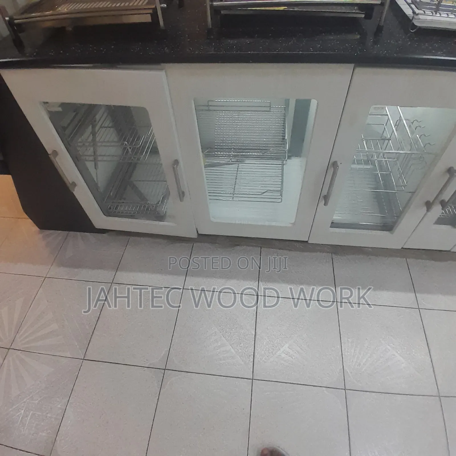 Wardrobes Instalation
