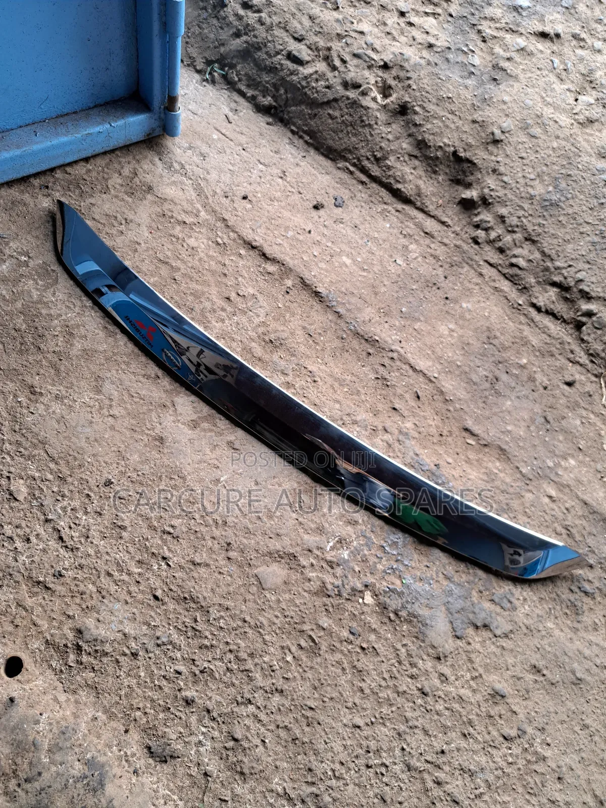 Harrier 2012 to 2020 Bonnet Chrome