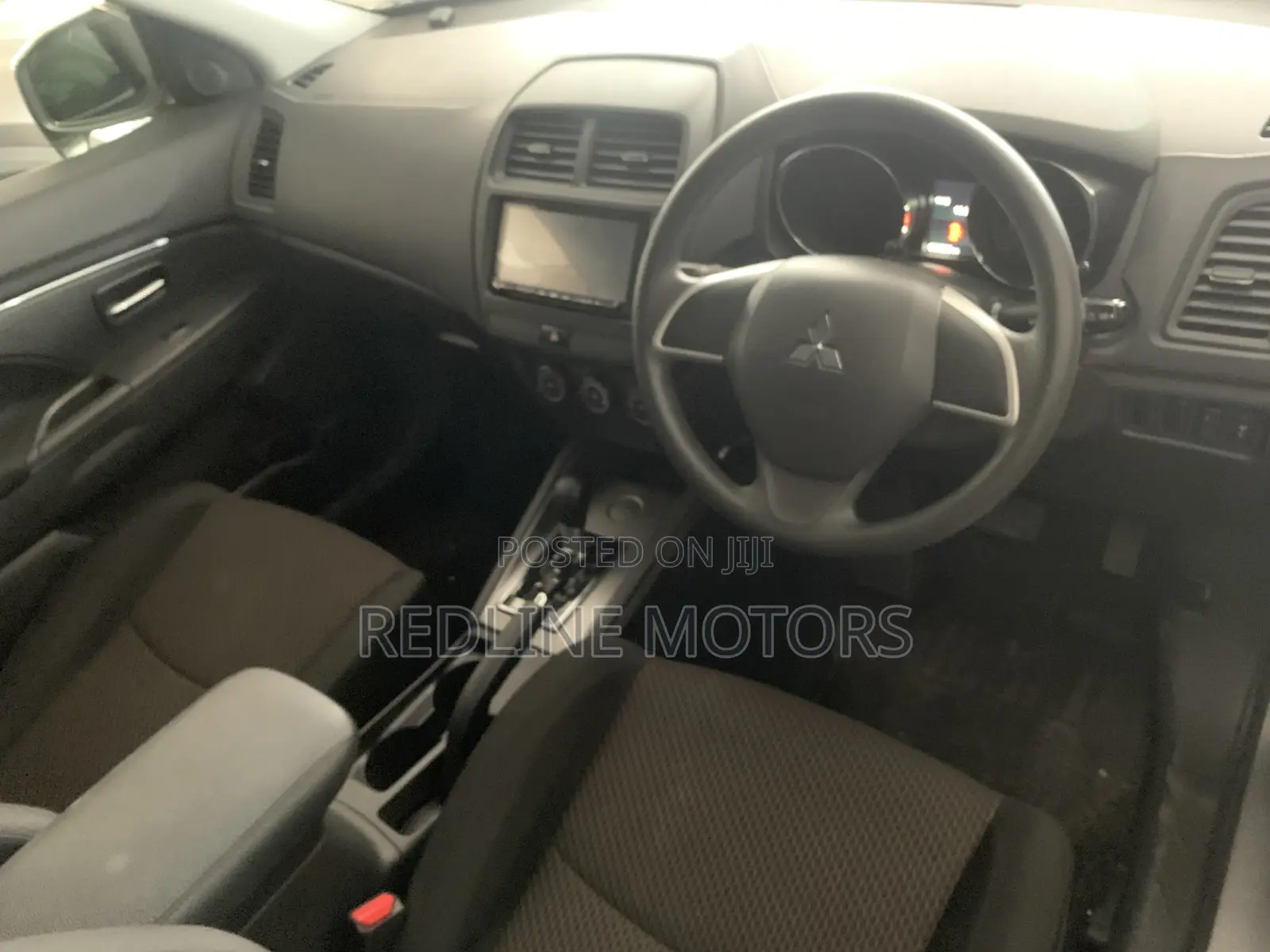 Mitsubishi RVR 2019 Silver