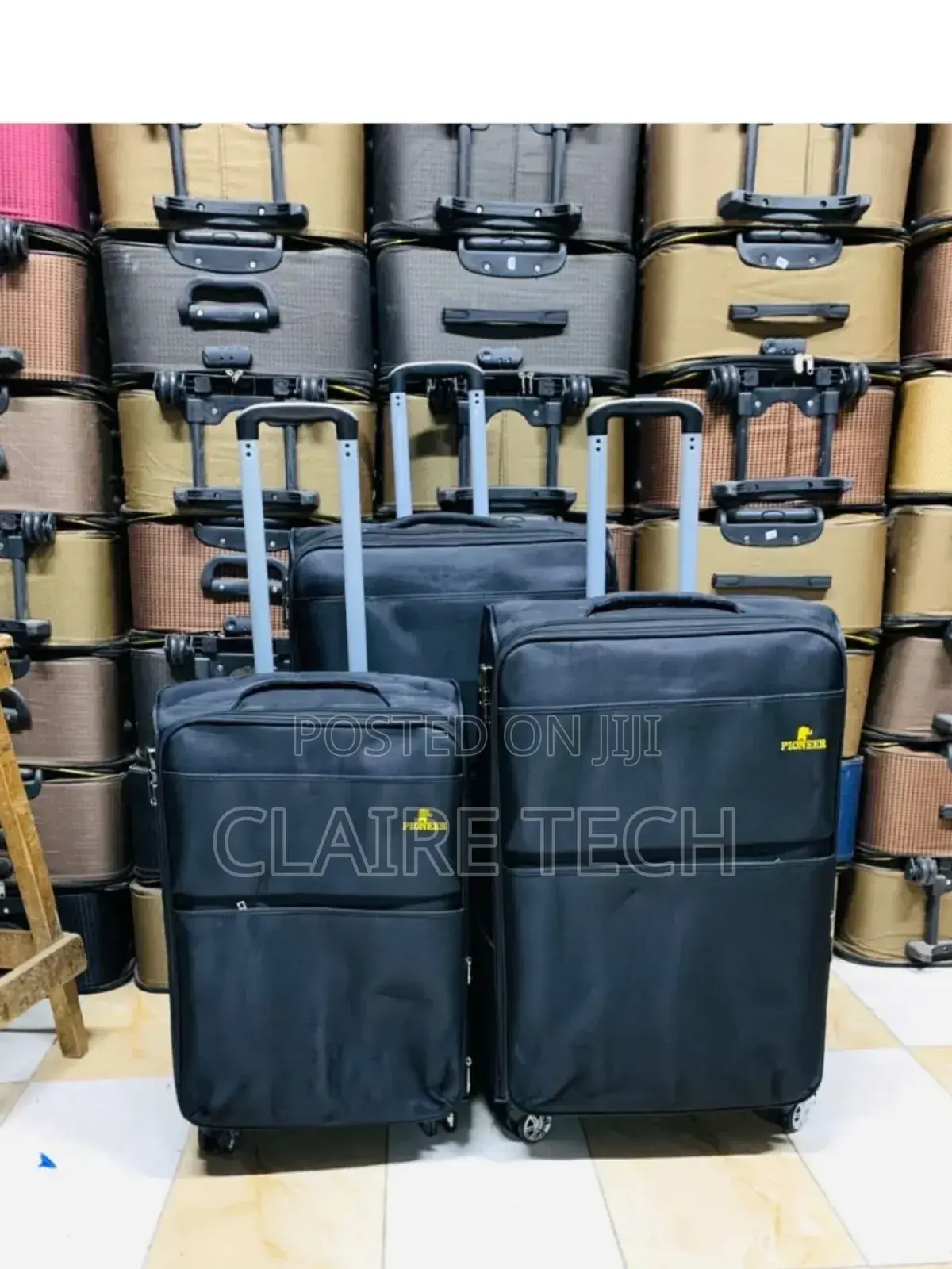 Black 3 in 1 Fabric Luxurious Traveling Suitcase Bags