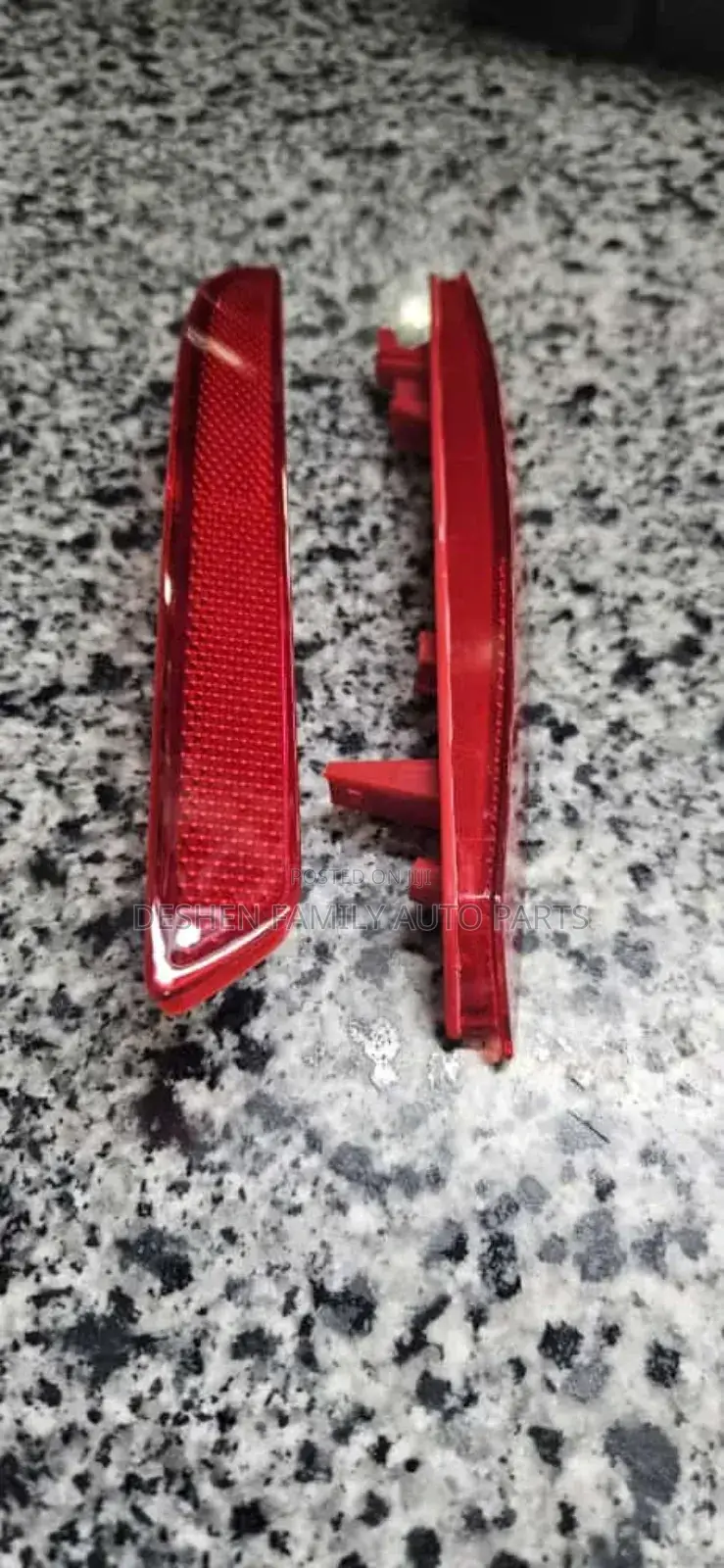 Honda Fit/Rd 5/ CR-V Rear Reflectors