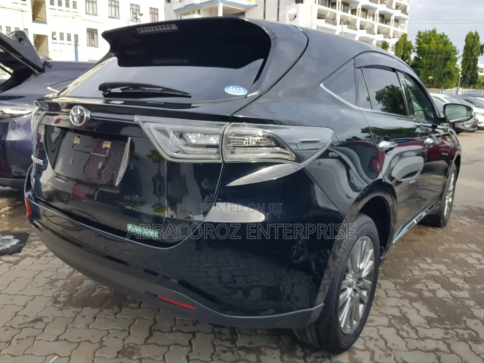 Toyota Harrier 2.0 4WD 2018 Black