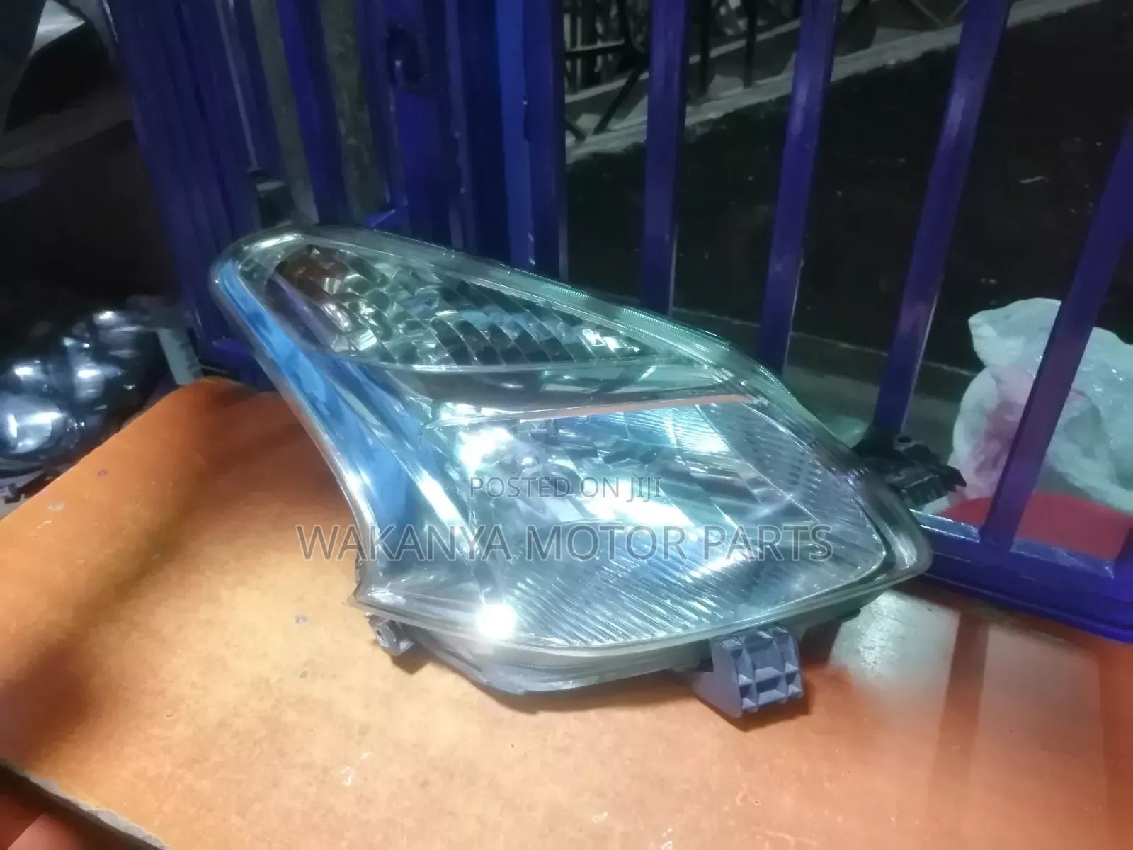 Toyota Ractis 2005/2007 Non Zenon Headlamp, Clean Ex Japan