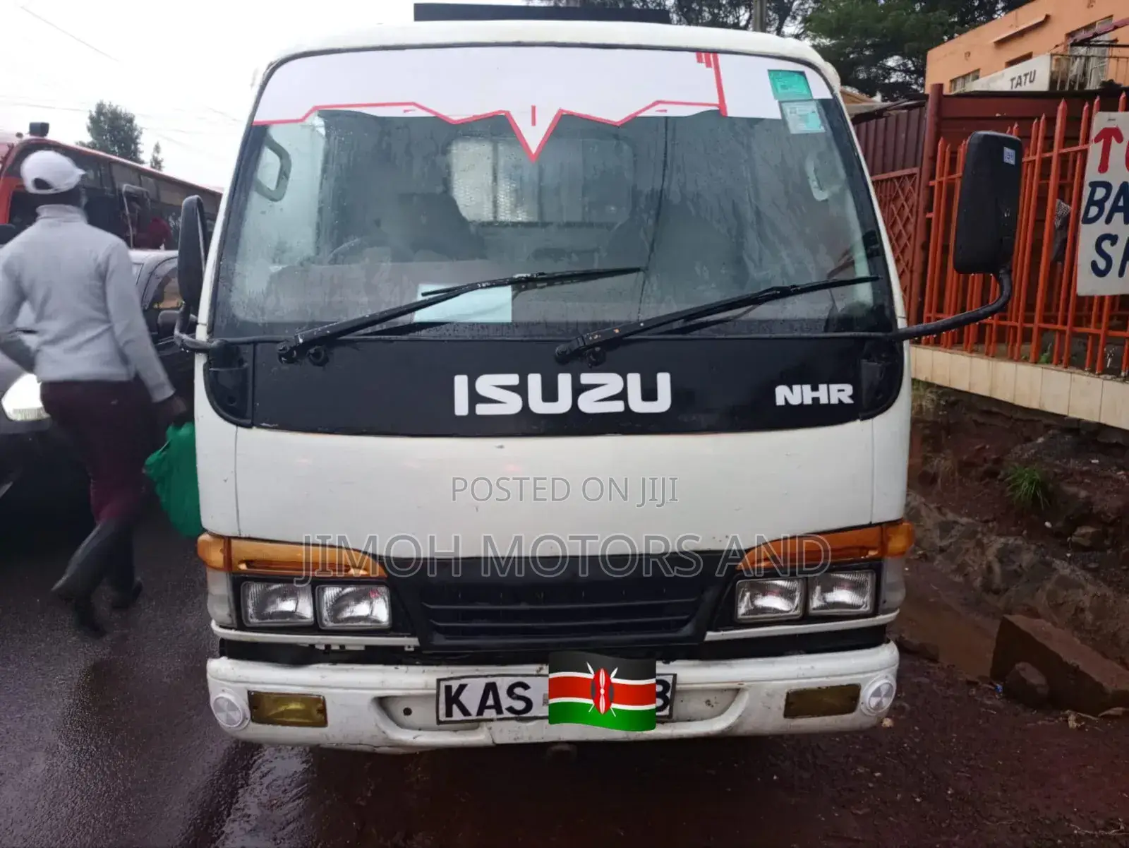 Isuzu NQR for Sale