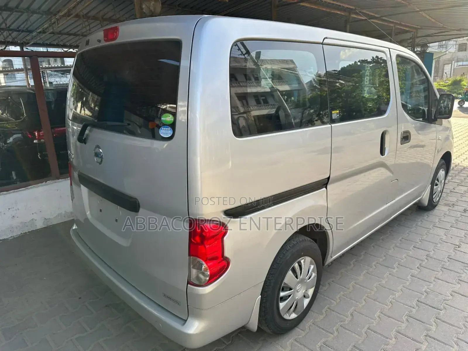 Nissan NV200 SV 2018 Silver