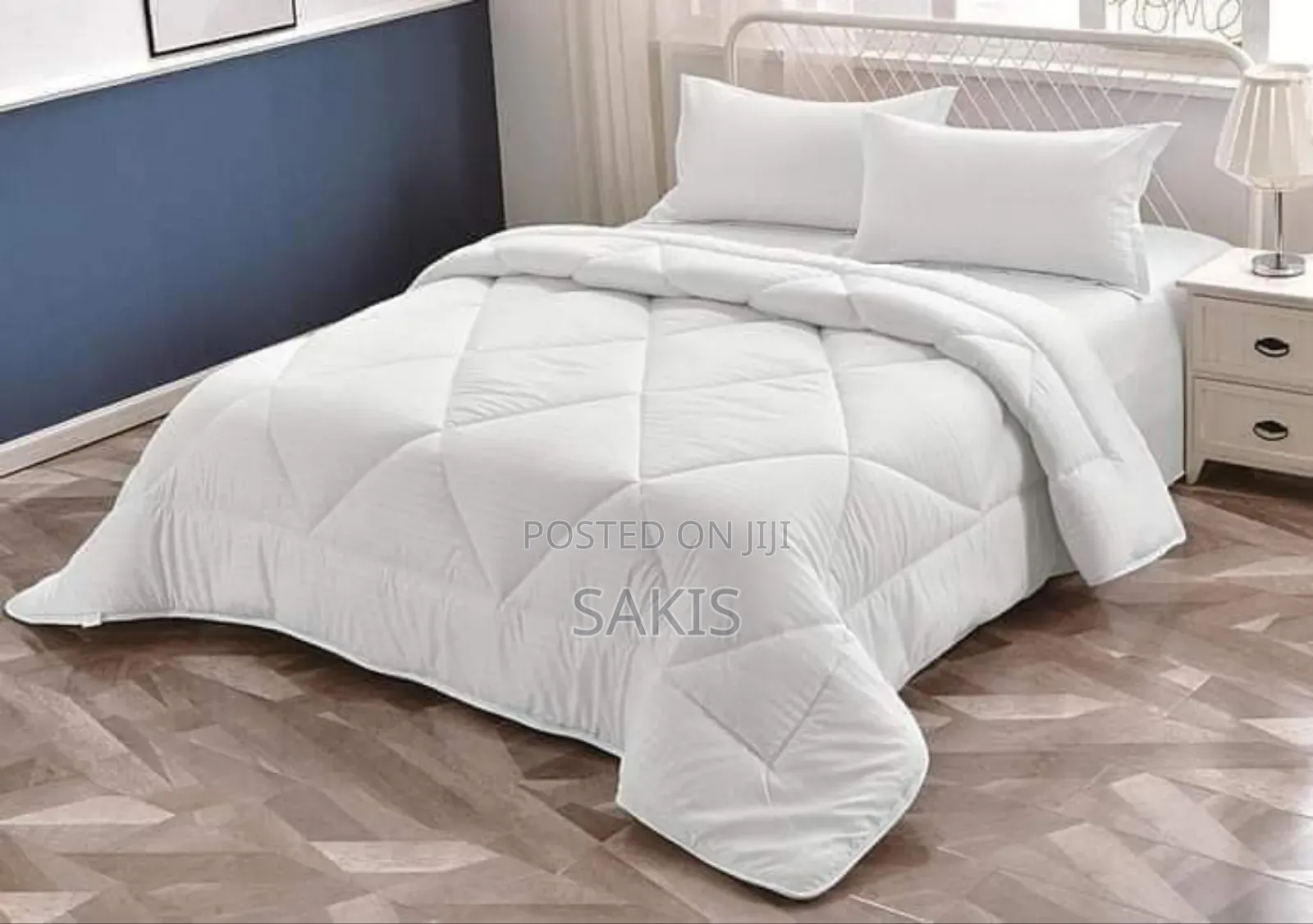 Queen Size [5*6] White Duvet With 1 Bedsheet, 2 Pillow Cases