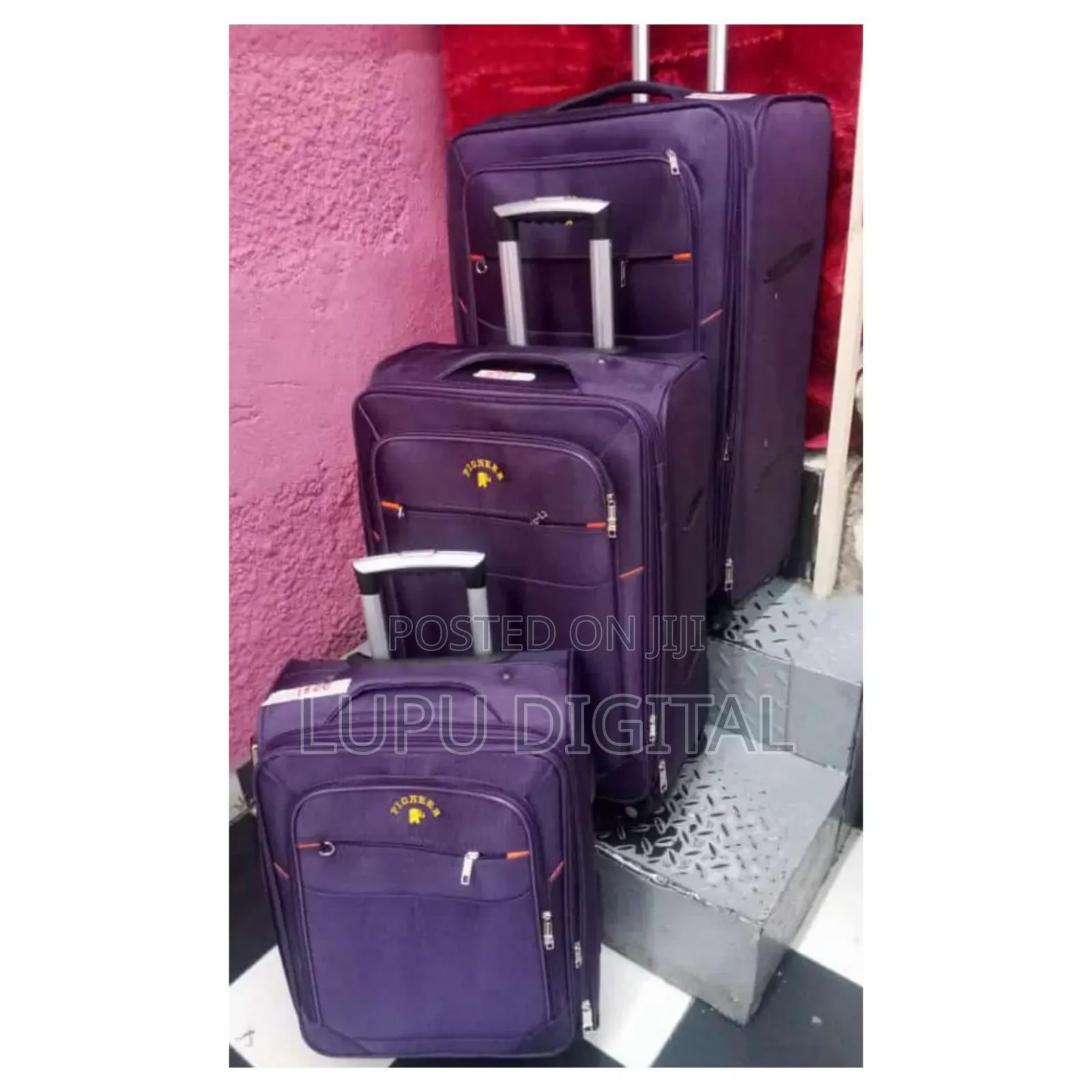 Quality Pioneer Suitcase