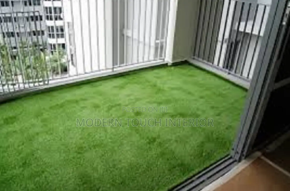 Artificial Grass Carpet-Smooth and Soft Feel