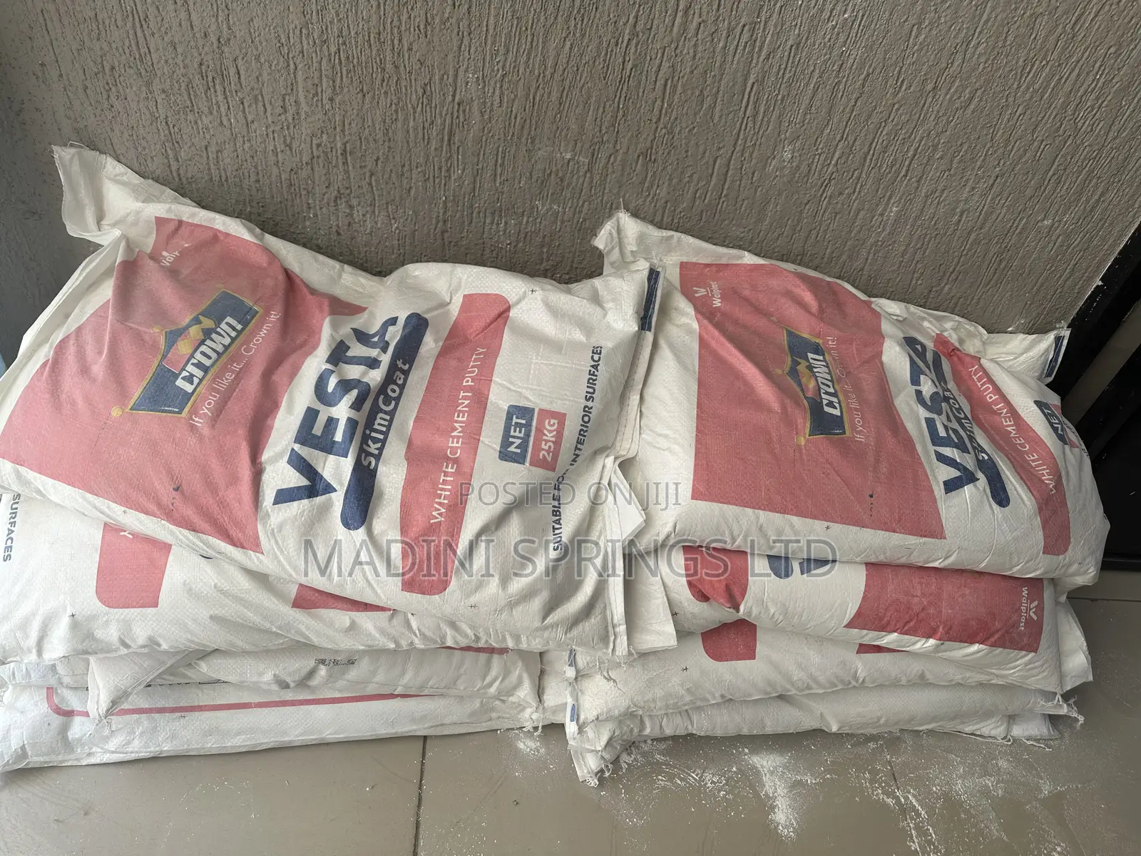 Crown Vesta Filler/Skinming Coat(25kgs, White )