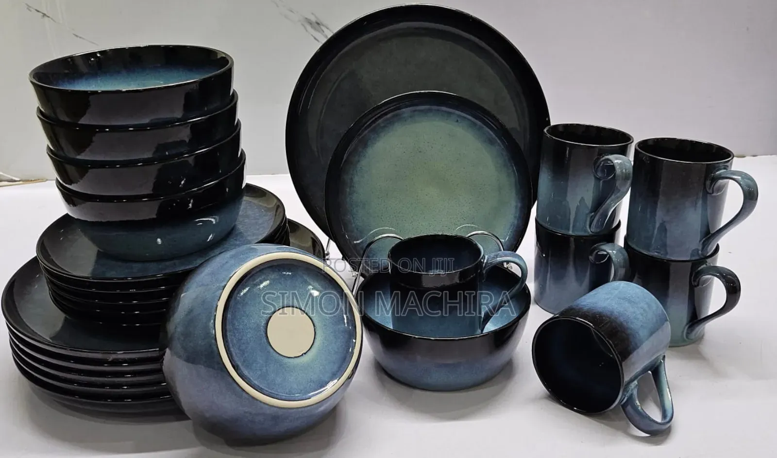 24 PCS Dinner Set. Unique