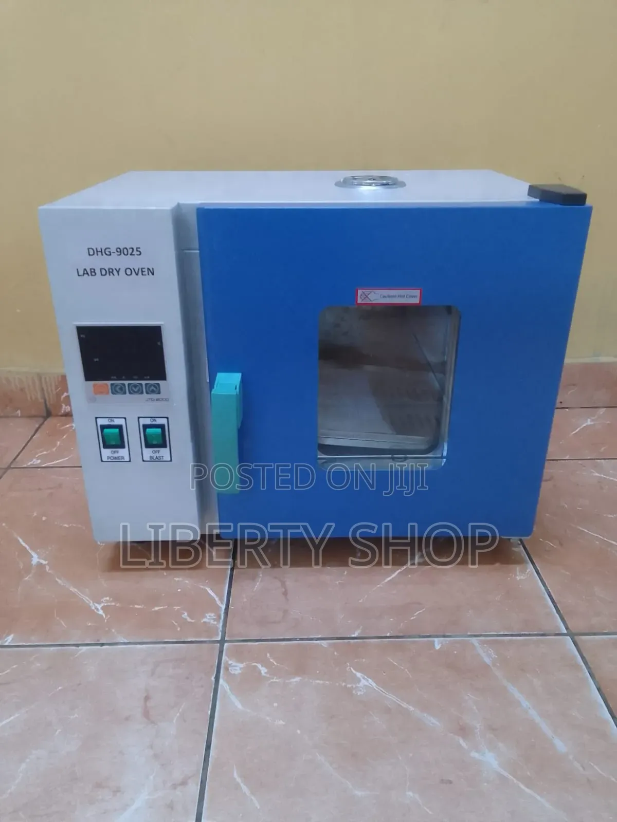 Laboratory Oven