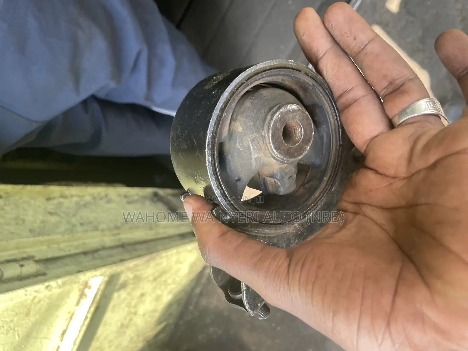 Mounting for Harrier 240 Engine for Radiator