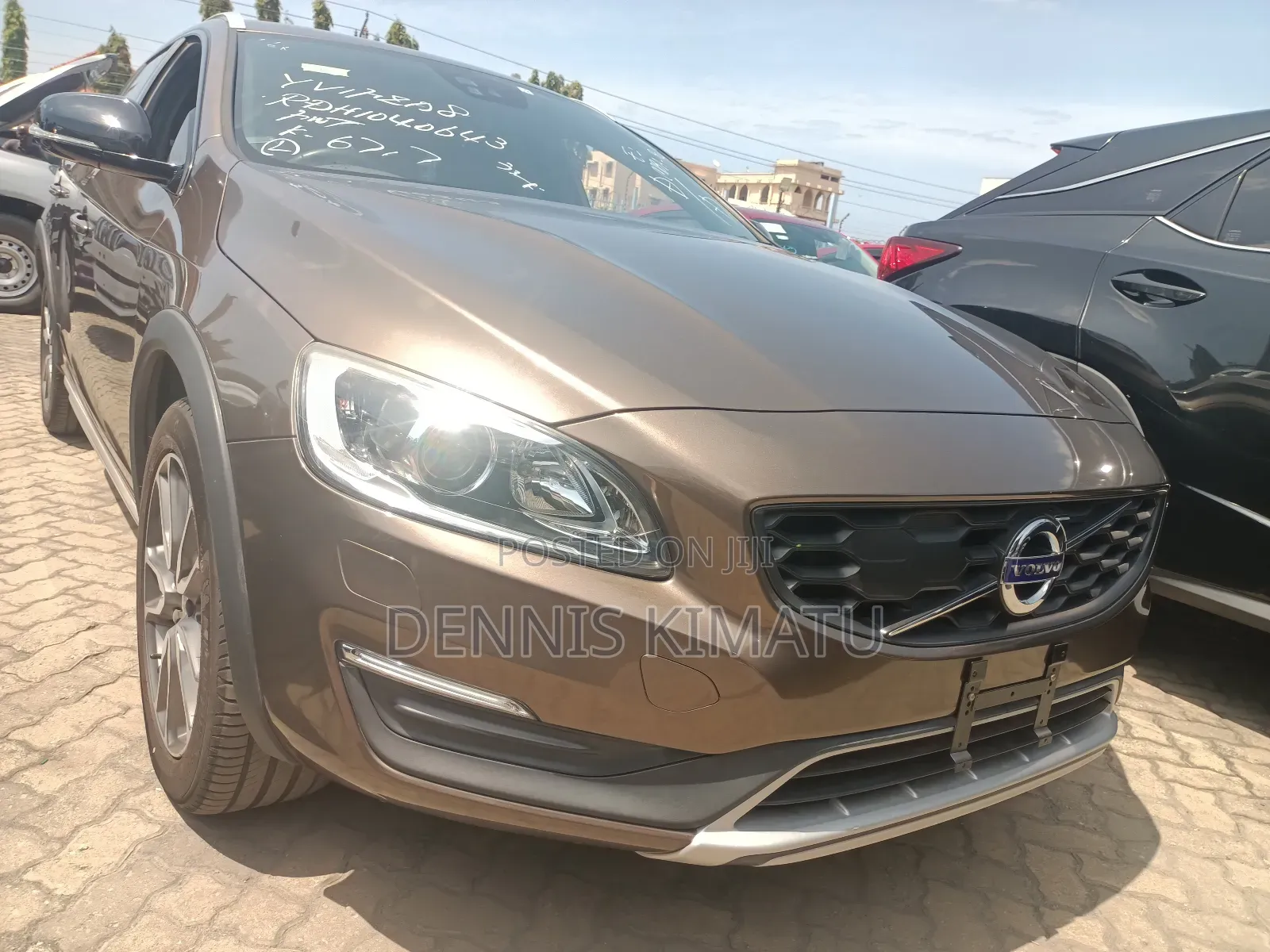Volvo V60 2018 Brown