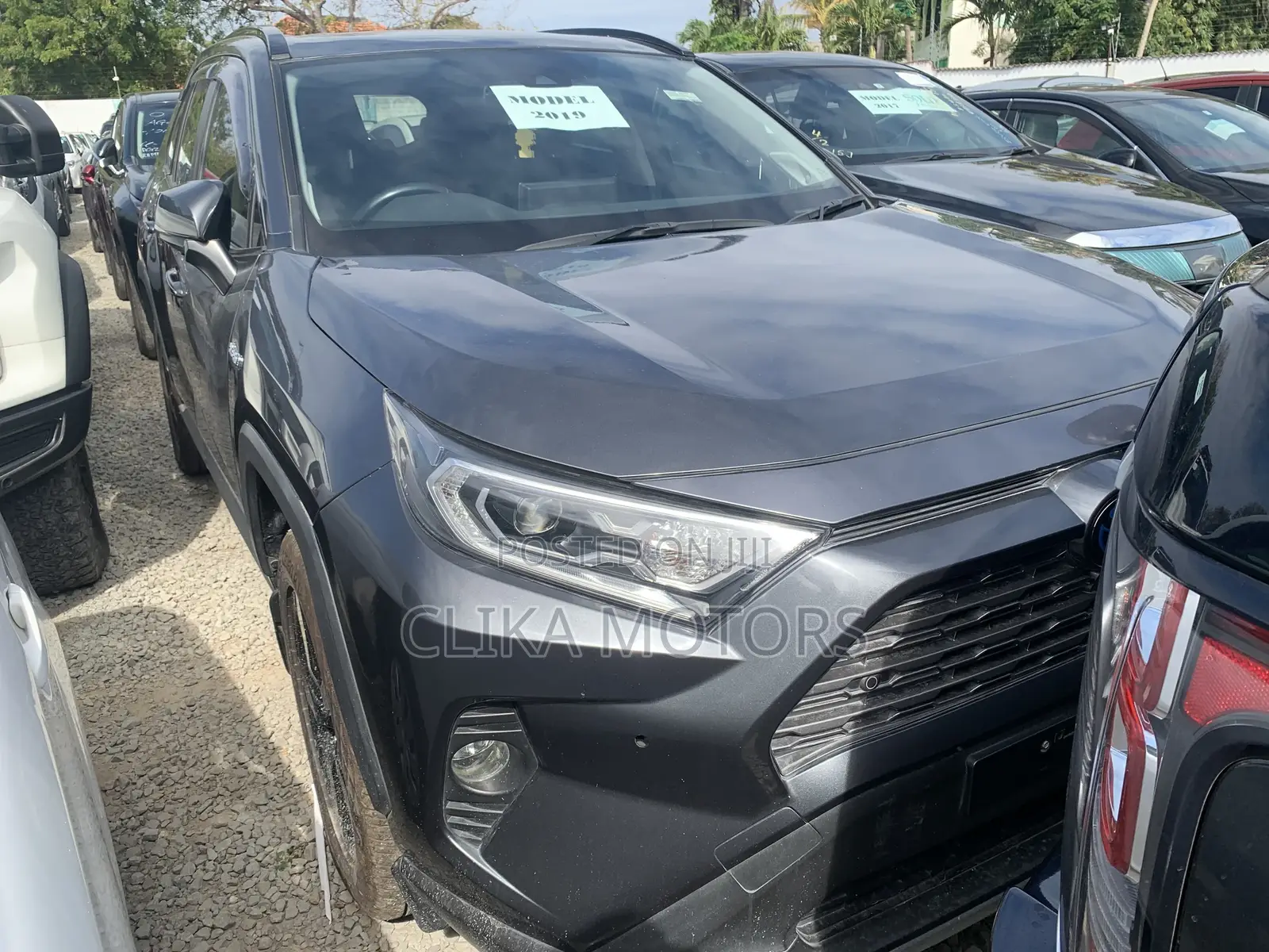 Toyota RAV4 XLE AWD 2019 Gray