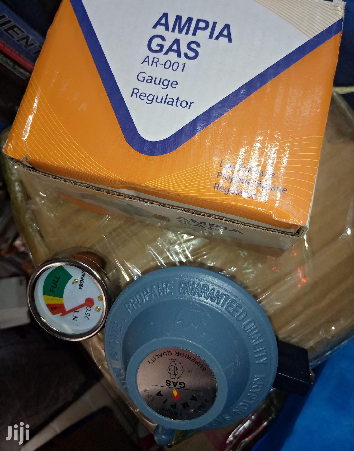 13kg Universal Gas Regulator With Meter Gauge