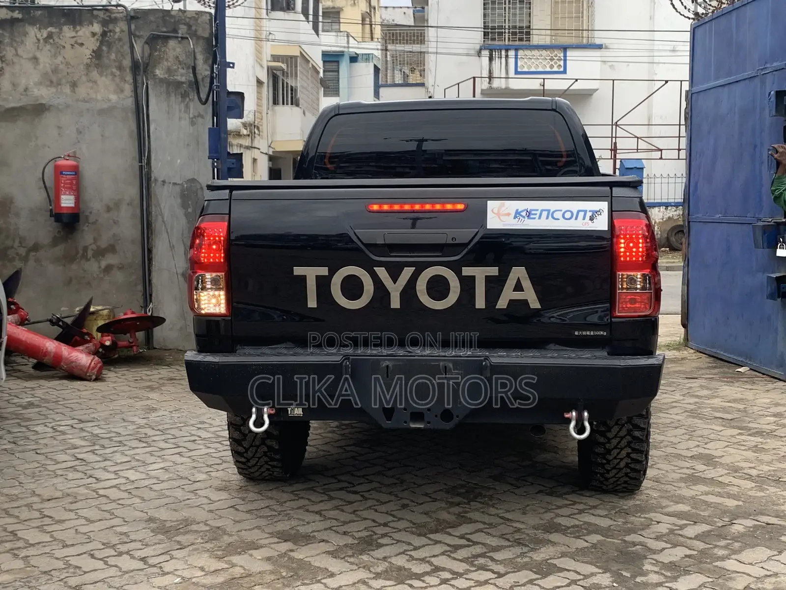 Toyota Hilux 2017 Matt Black