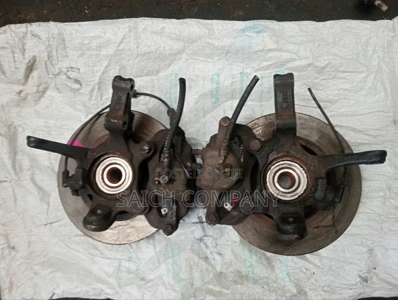 Nissan B15 Front Wheel Hubs