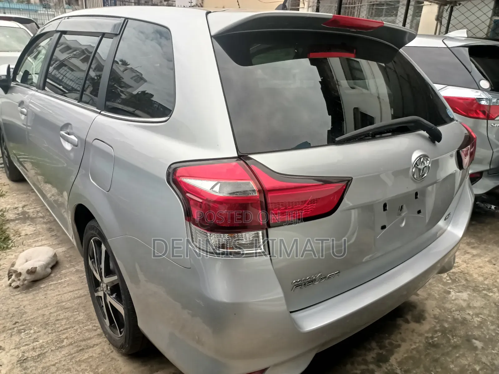 Toyota Corolla Fielder 2018 Silver