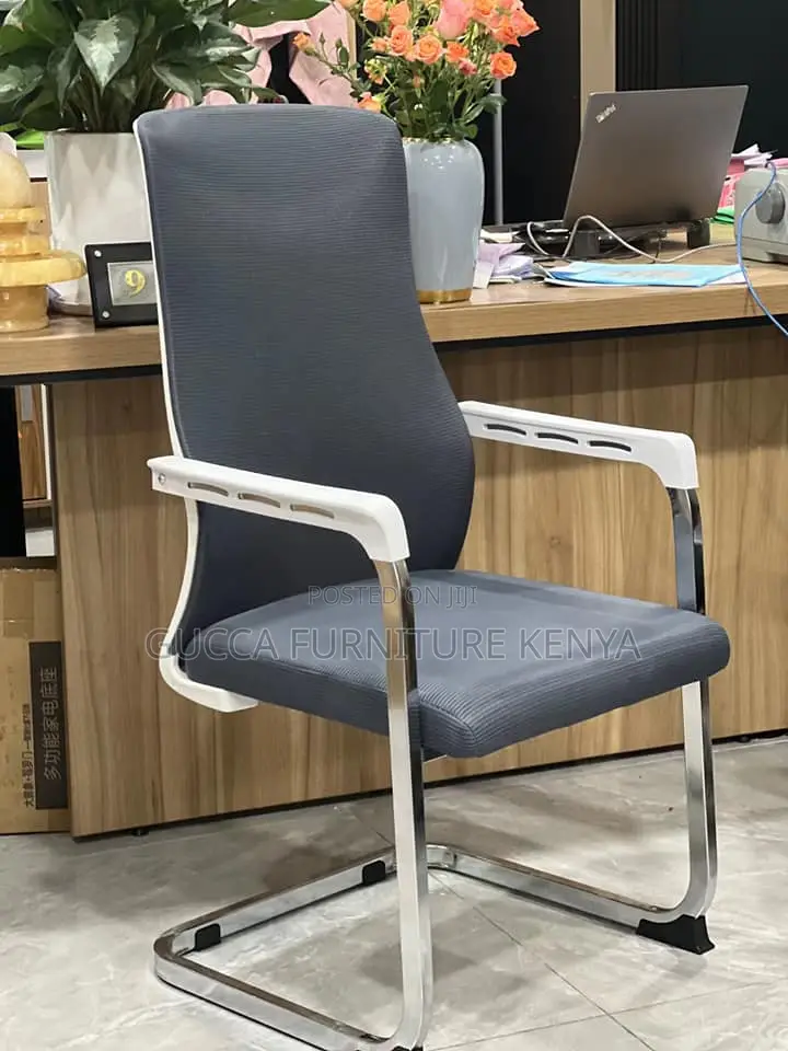 High-Back Ergonomic Boss Office Guest Chair