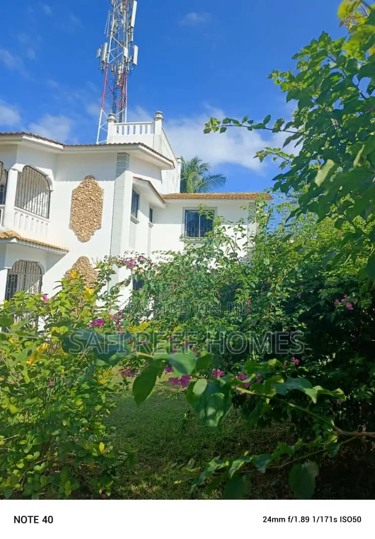 4bdrm Maisonette in Nyali for sale