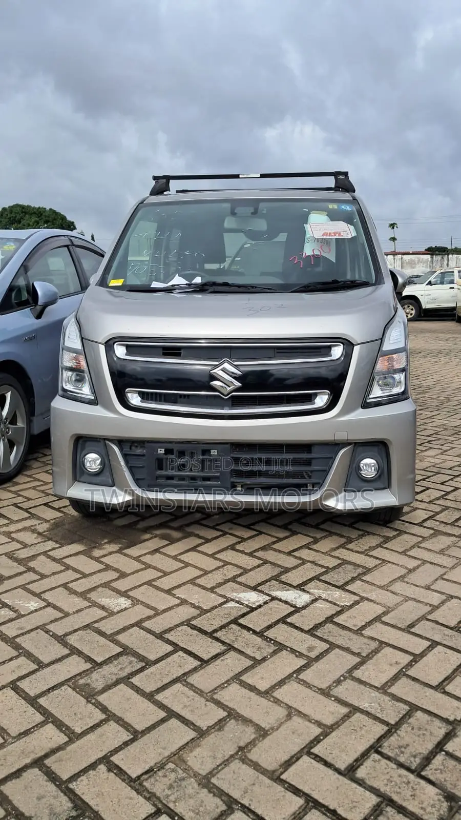Suzuki Wagon R 660 Hybrid FWD 2018 Silver