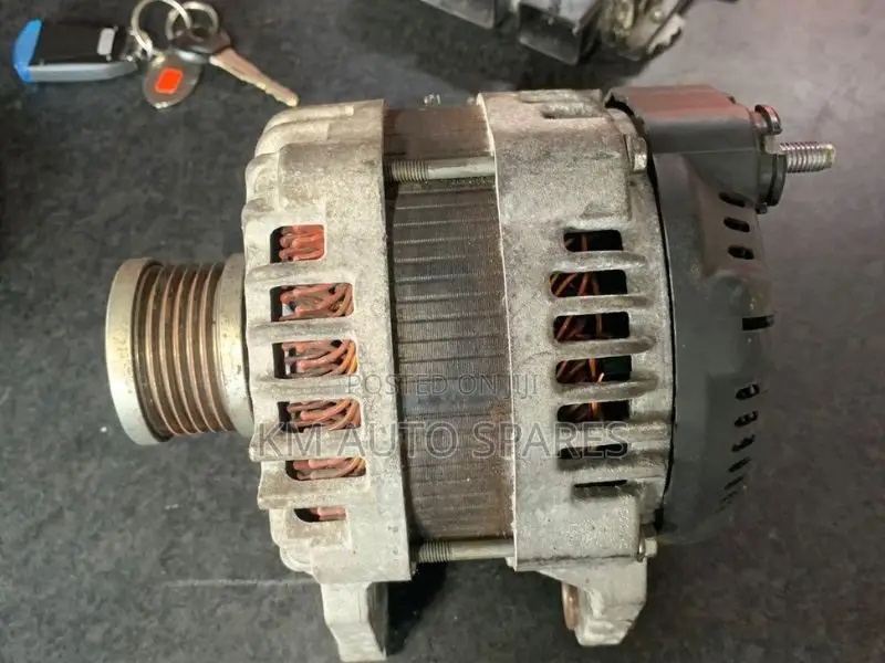 Nissan Mr18 Alternator for Wingroad, Tiida, Cube.