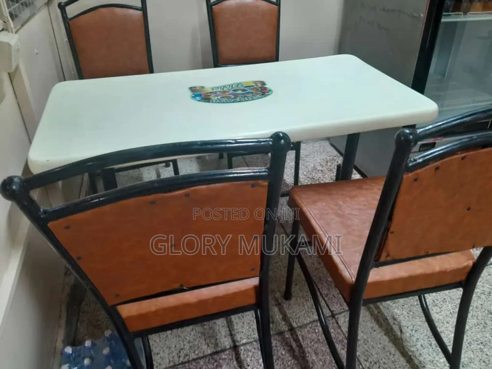 Restaurants and Bar Table