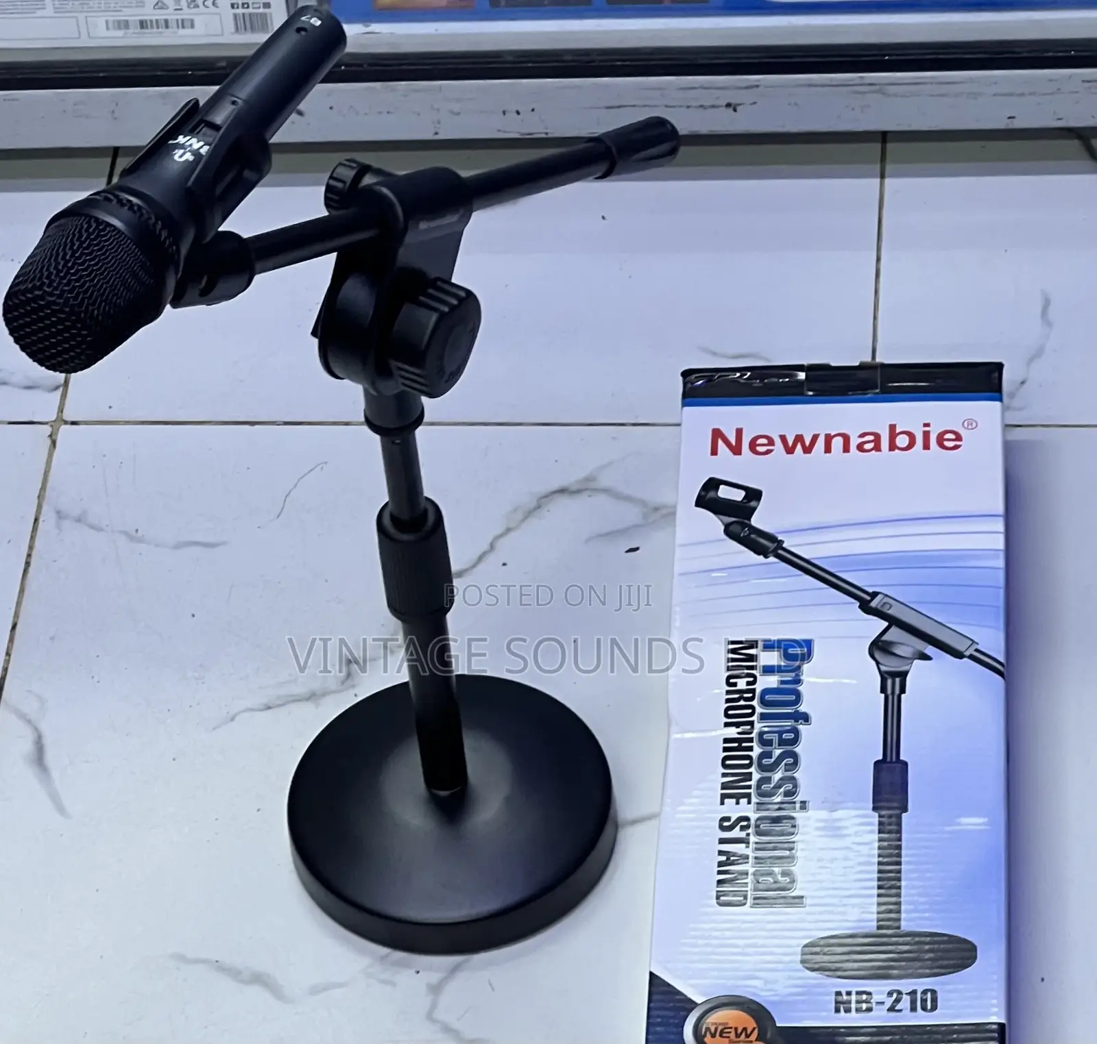 Adjustable Stand Stand