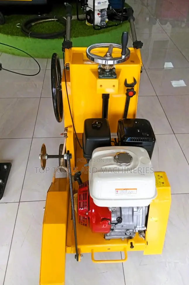 Hisaki Concrete Cutter 14" With a 5.5hp Honda Engine