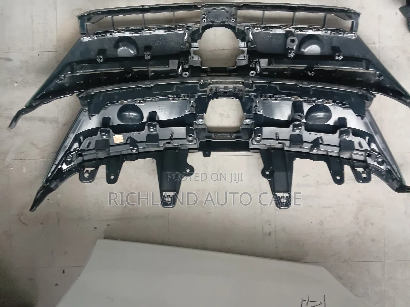 Grille Toyota Harrier Zsu60 Green