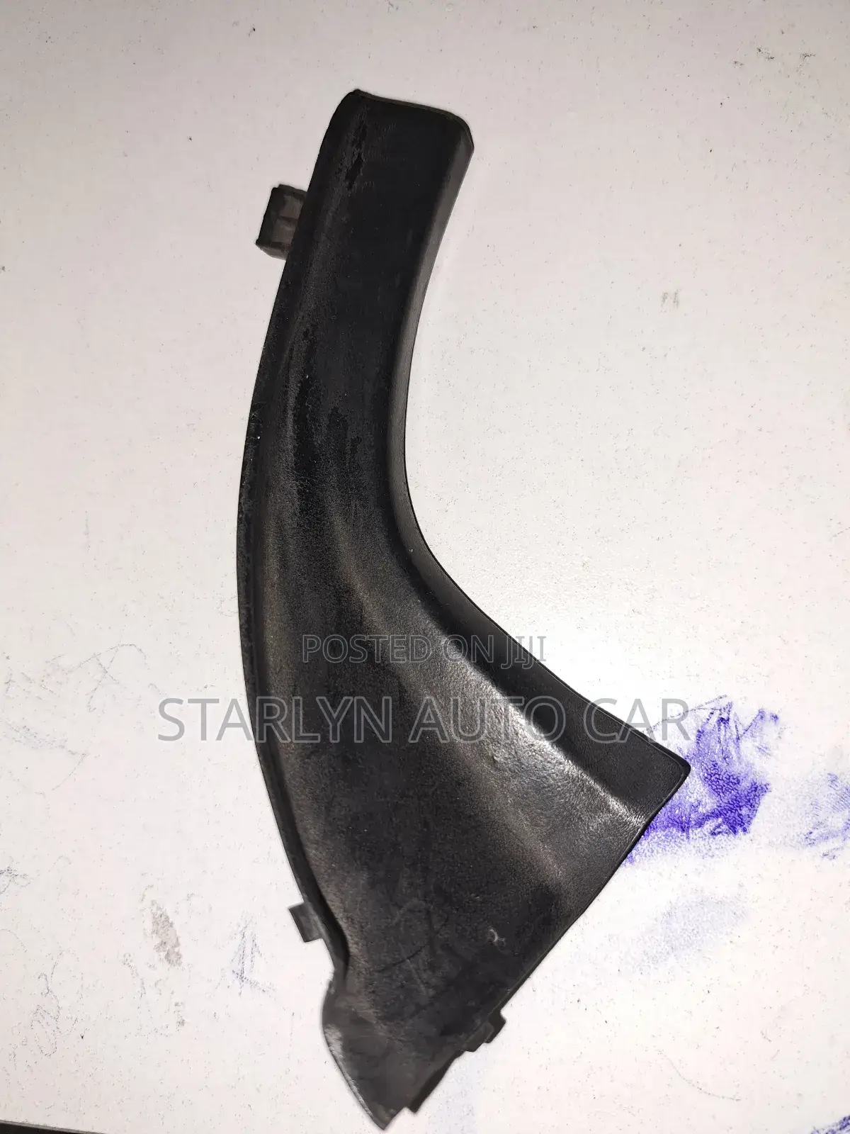 Windscreen Finisher Toyota Vanguard