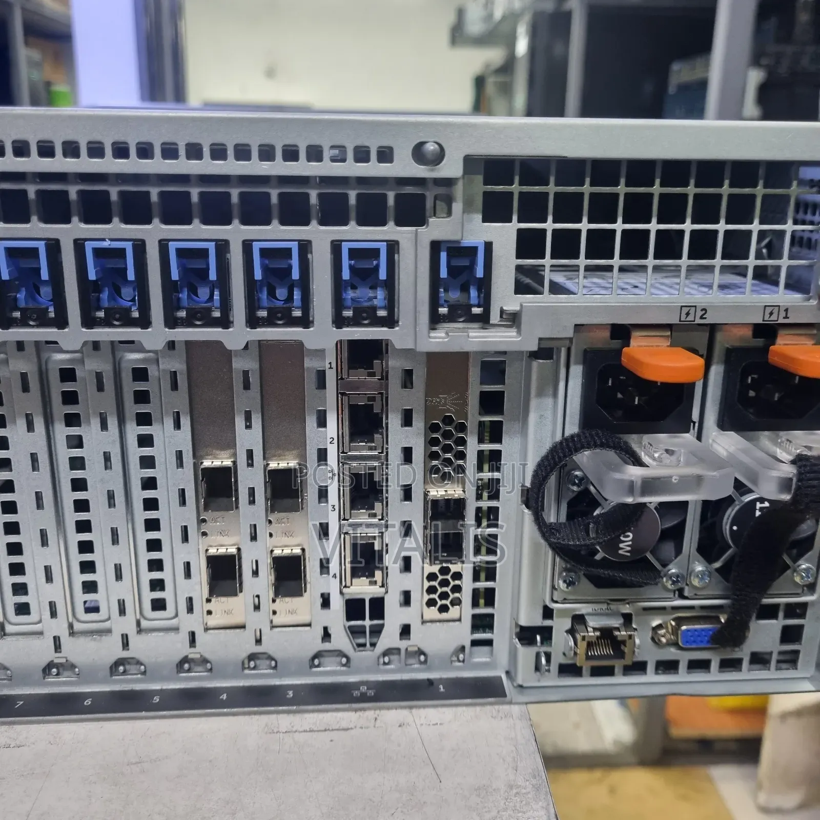 Server Dell PowerEdge R930 256GB Intel Xeon HDD 1.5T