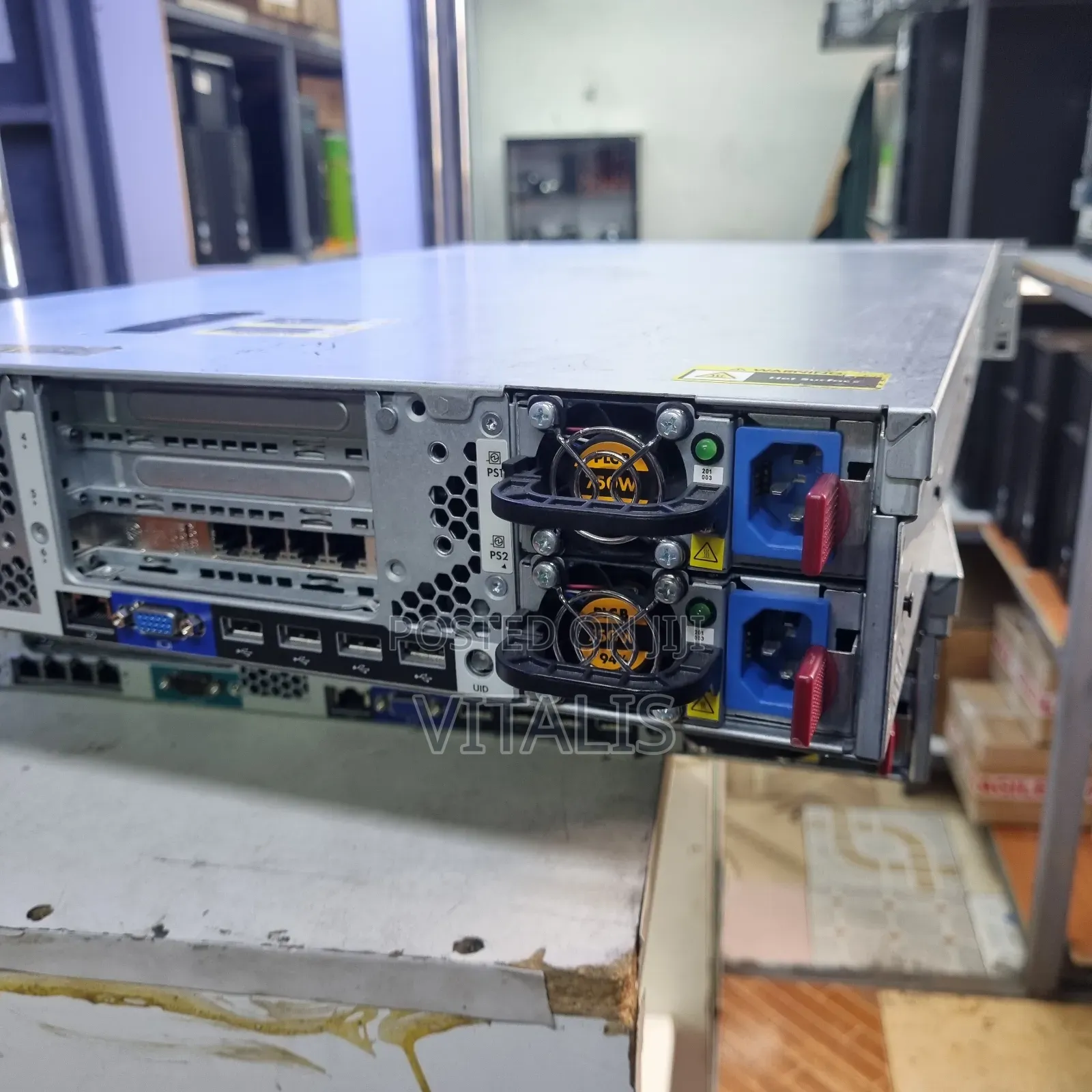 Server HP ProLiant DL380P Gen8 64GB Intel Xeon HDD 1T