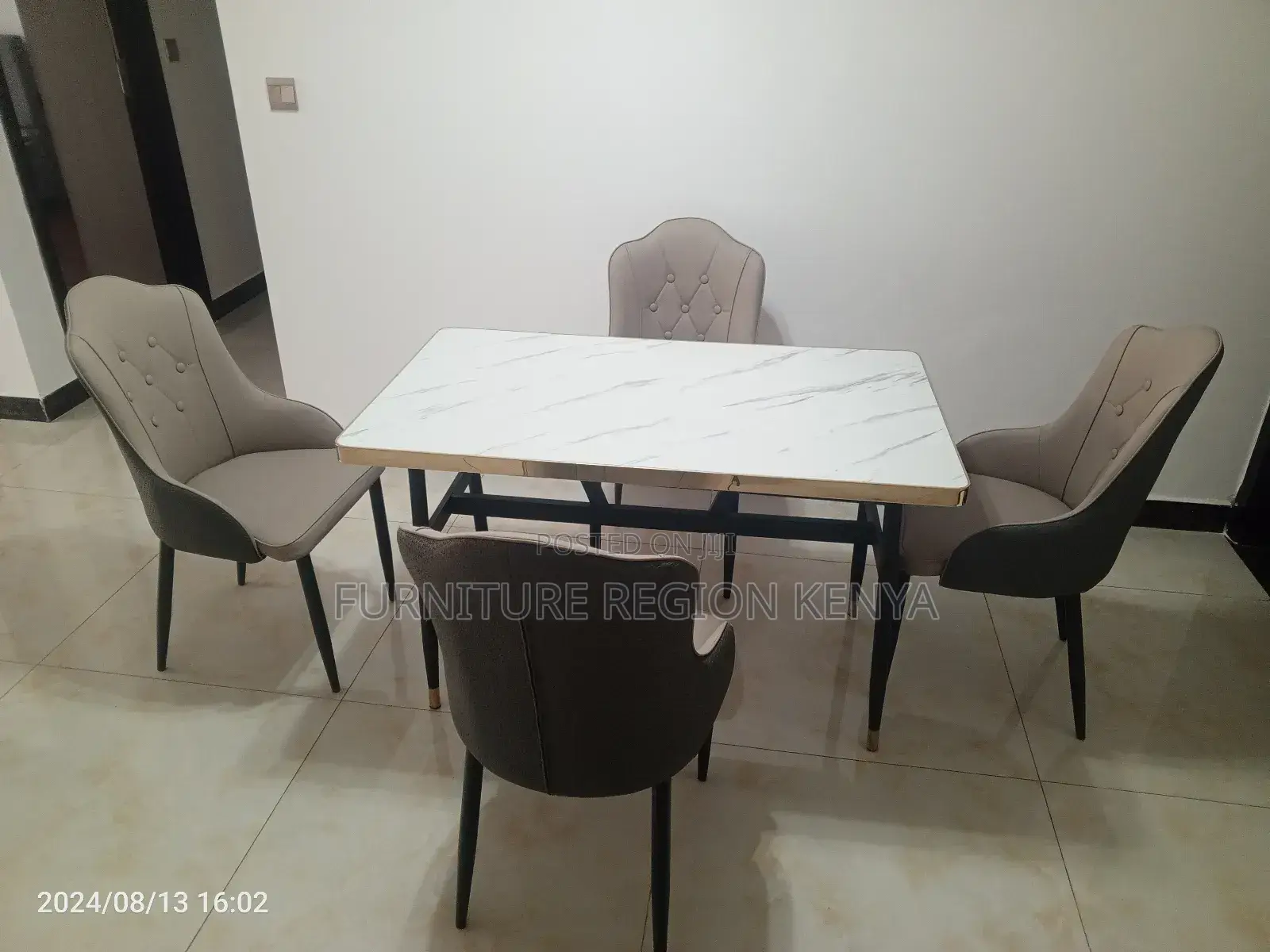 Four Seater Dinning Table Set