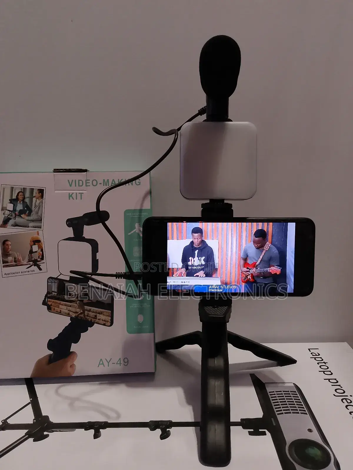 Vlogging Kit.(Lamp,Mic,Holder Bluetooth Shutter)