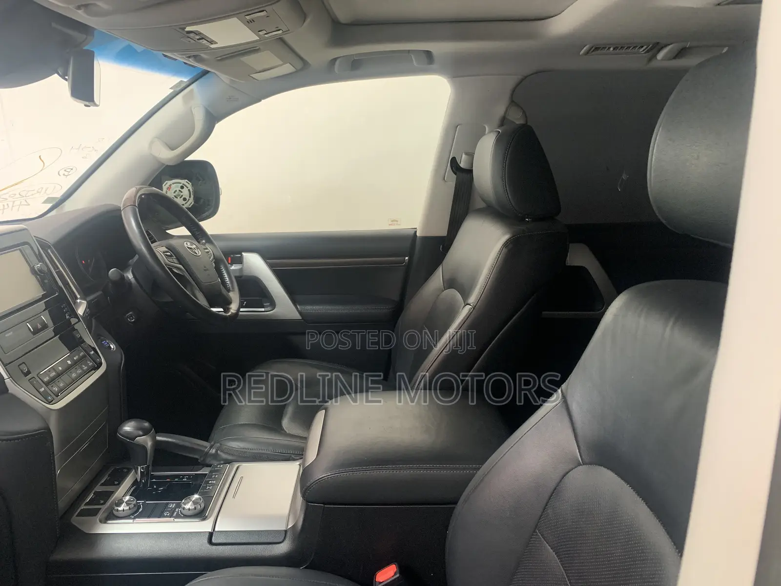 Toyota Land Cruiser 4.6 V8 ZX 2017 Matt Black