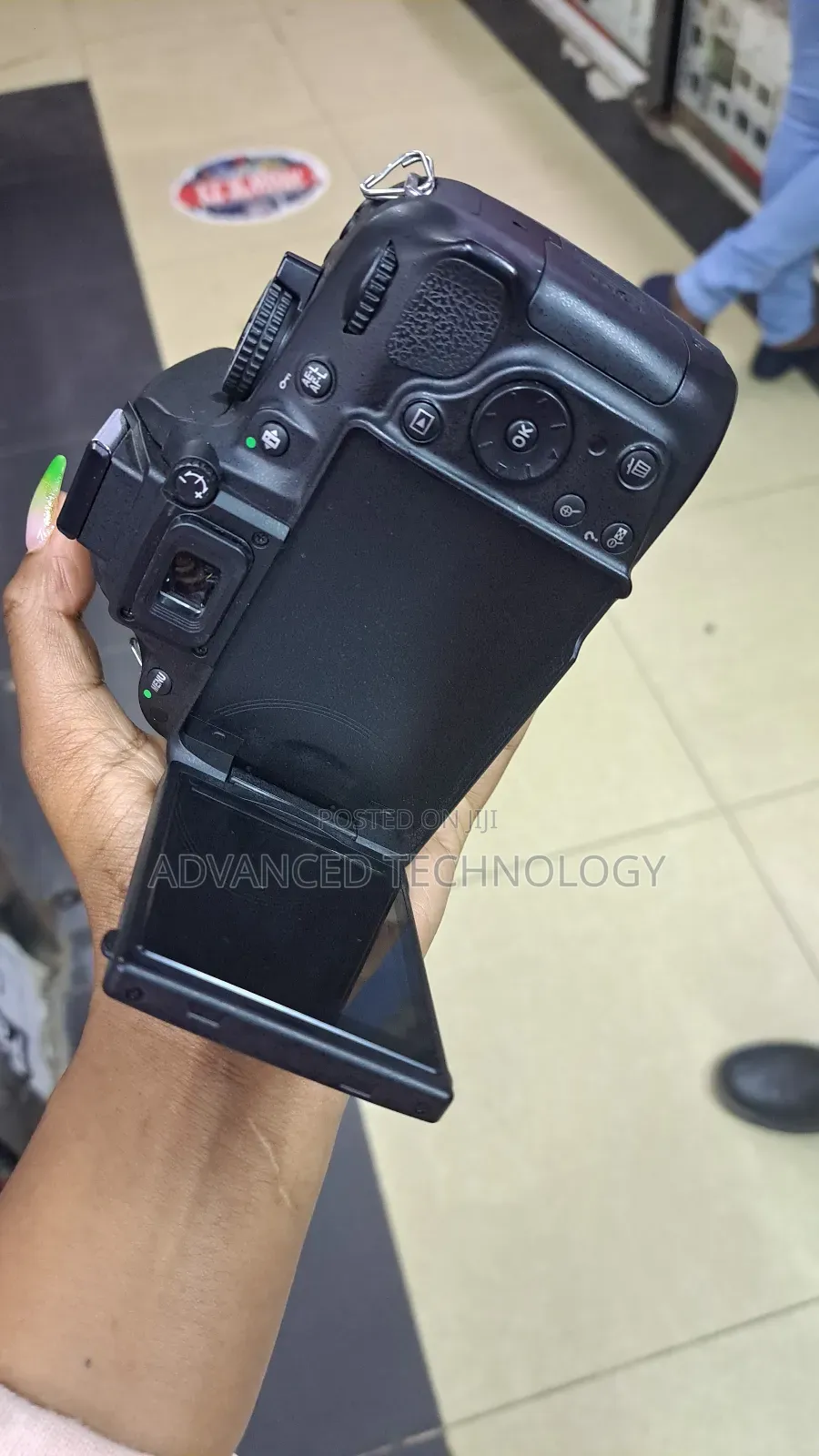 Nikon D5200 With Kit Lense 18-55mm