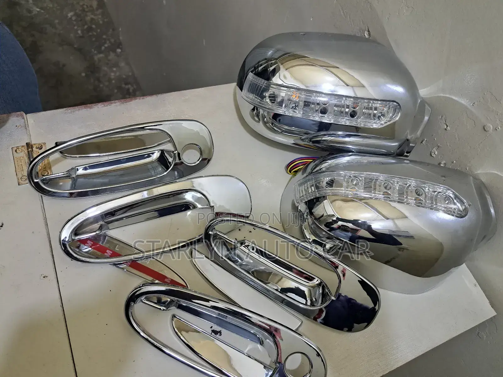 Chrome Kit Toyota 100 or 102