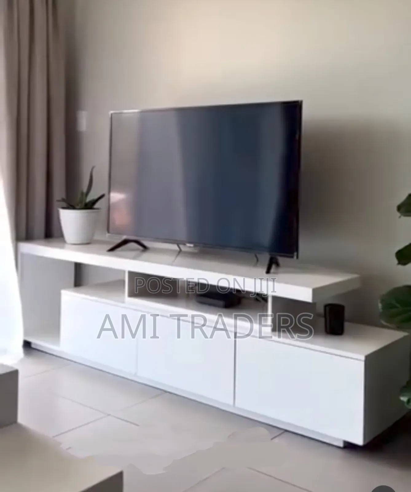 Tv Cabinet With Base Speaker Section (6ft)
