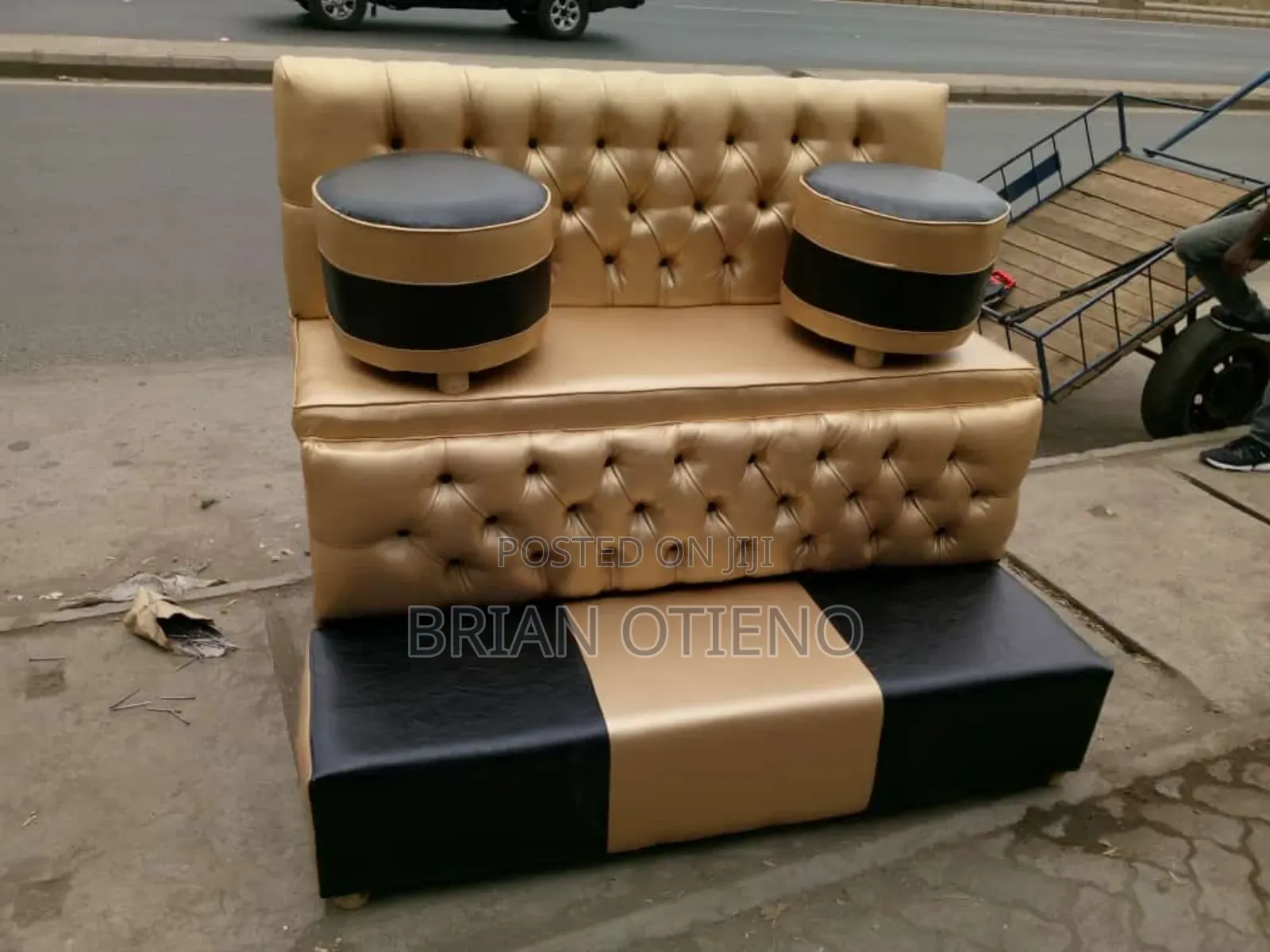 Standard Pedicures Coach With Good Leather