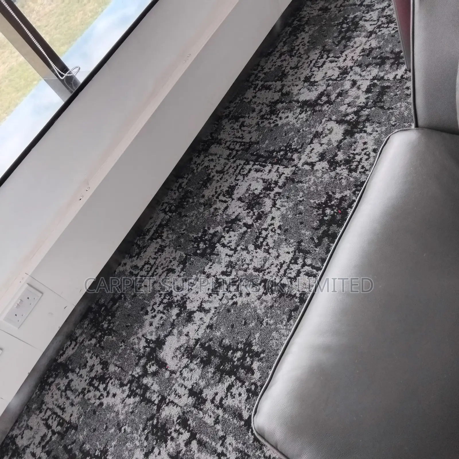 Greyexecutivetiles Carpet1