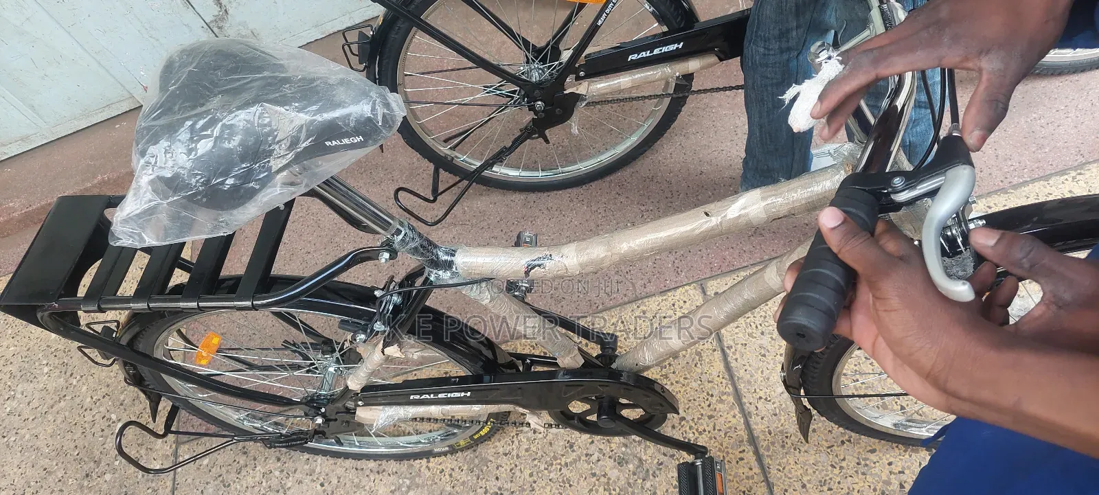 26 Inch Raleigh Adult Bicycle