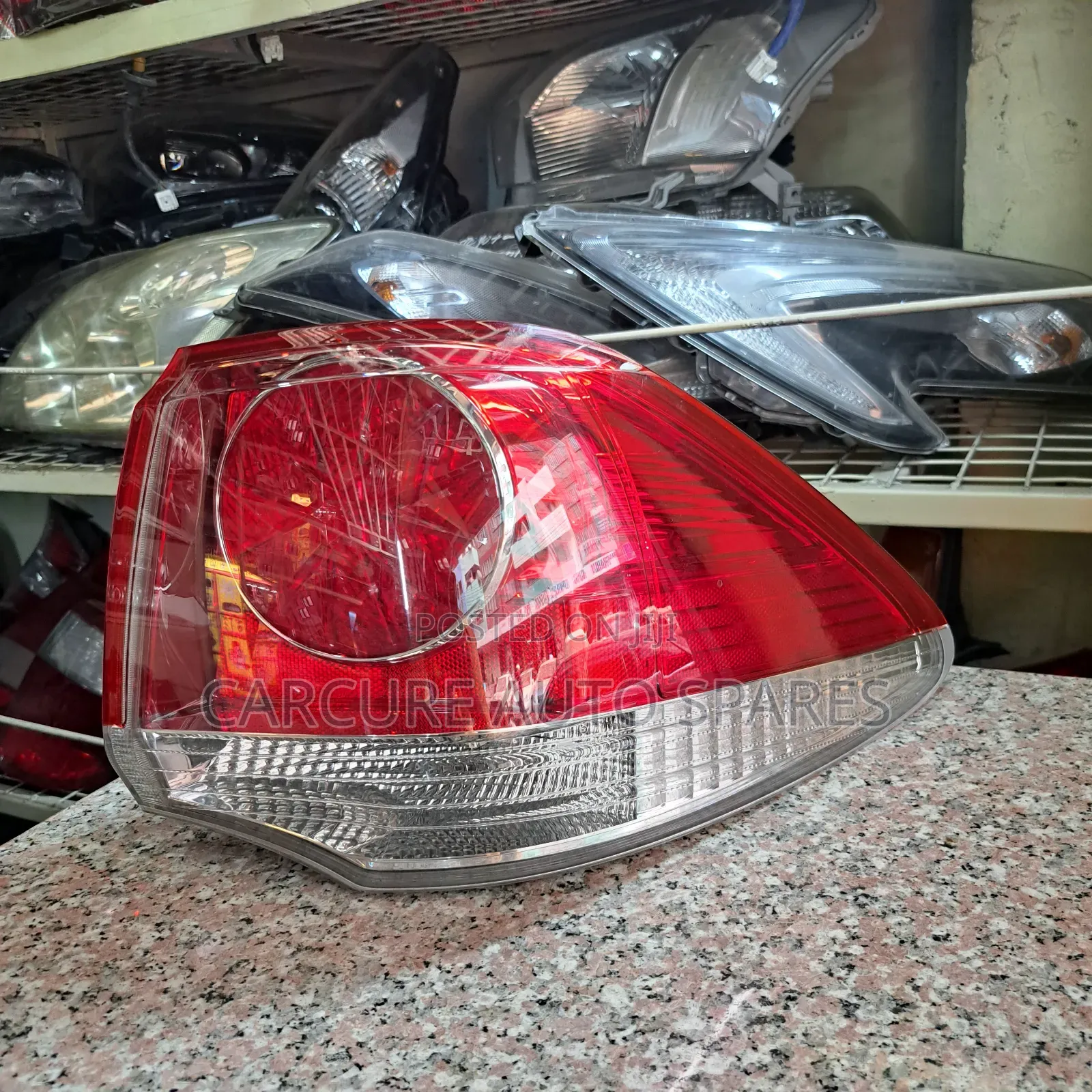 Crown Athlete 2010 to 2012 Tail Light Back Light