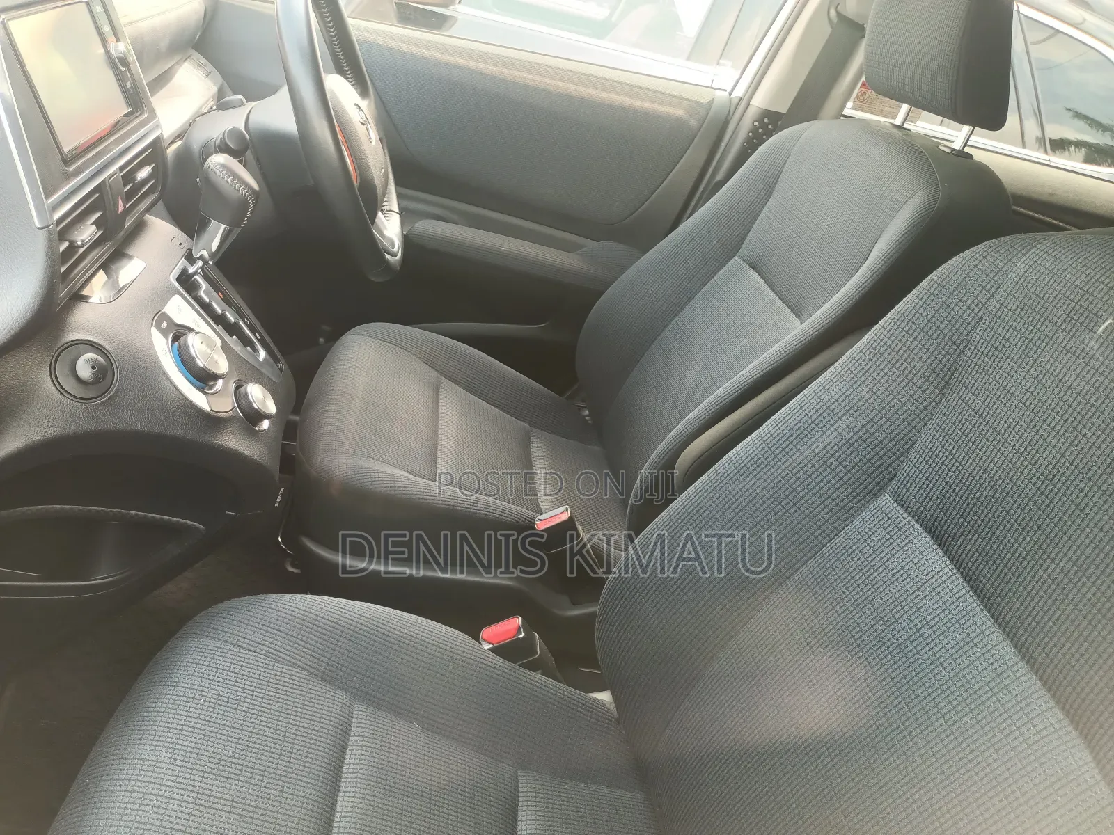 Toyota Sienta 2018 White