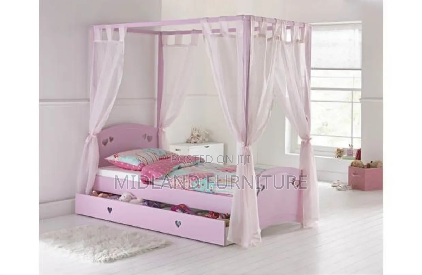 4 Poster Bed for Girls / Girl Beds